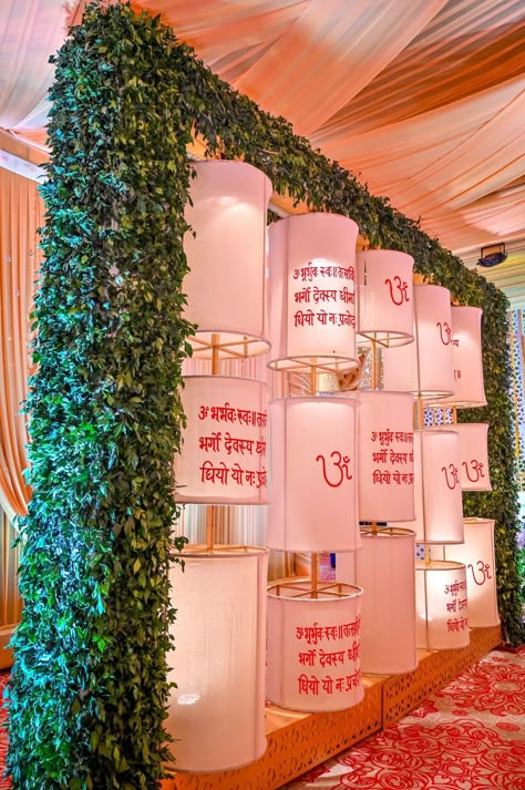 White Decor Indian Wedding, Sunderkand Path Decoration, Puja Mandap Decoration, Festival Wedding Decor, Wedding Passage Decoration, Passage Decor, Outdoor Events Decor, Event Entrance Design, Sanskrit Mantras