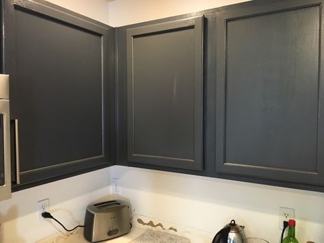 Benjamin Moore Black Kitchen Cabinet Colors - Petite Modern Life Kendall Charcoal Benjamin Moore Cabinets, Benjamin Moore Cabinets, Kendall Charcoal Benjamin Moore, Benjamin Moore Black, Benjamin Moore Wrought Iron, Different Light Bulbs, Black Kitchen Cabinet, Black Apartment, Kitchen Cabinet Color