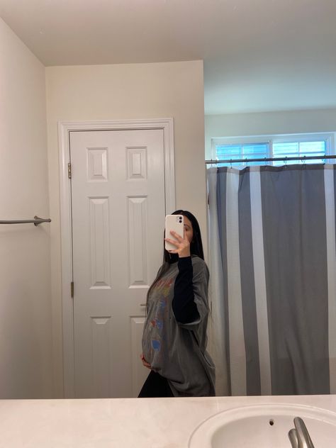 Pregnant Mirror Pic, Family Disappointment, Pregnant Photos, Casual Maternity Outfits, Maternity Casual, Mommy Things, Fake Baby, Maternity Outfit, Pretty Pregnant