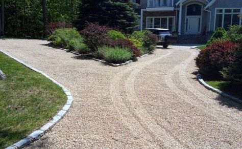 Gravel Driveway Ideas Gravel Driveway Edging, Circle Driveway Landscaping, Gravel Driveway Landscaping, Easy Garden Ideas Landscaping, Driveway Edging, Circle Driveway, Modern Driveway, Driveway Ideas, Landscape Gardening