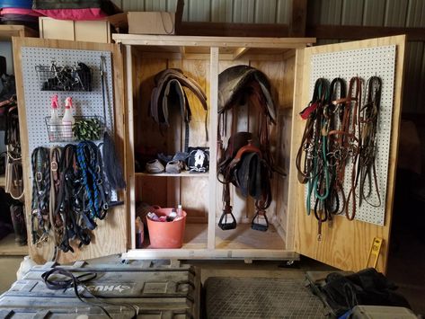 Saddle Storage, Tack Room Lockers, Horse Tack Cabinet Diy, Diy Tack Locker, Horse Tack Room Organization, Pallet Tack Room, Tack Locker Plans, Small Tack Shed, Tack Shed Ideas