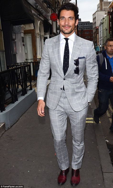 David Gandy Style, Wedding Suits Men Grey, Grey Check Suit, Costume Gris, Grey Suit Men, A Man In A Suit, Suit Combinations, Man In A Suit, Salopette Jeans