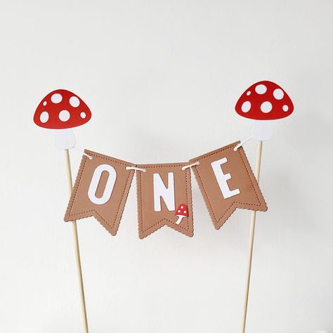 1st Birthday Topper, Toadstool Cake, Woodland Cake Topper, Cake Smash Cake, Cake Bunting Topper, Woodland Cake, Cake Bunting, Birthday Topper, Fairy Cake