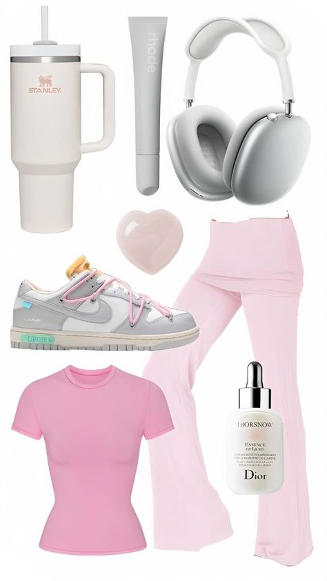 Sporty Girly Aesthetic, Amazon Workout Clothes, Marc Jacobs The Tote Bag, Olaplex No 3, Jw Pei, Pink Activewear, Pink Pilates, Cute Gym Outfits, Pilates Princess