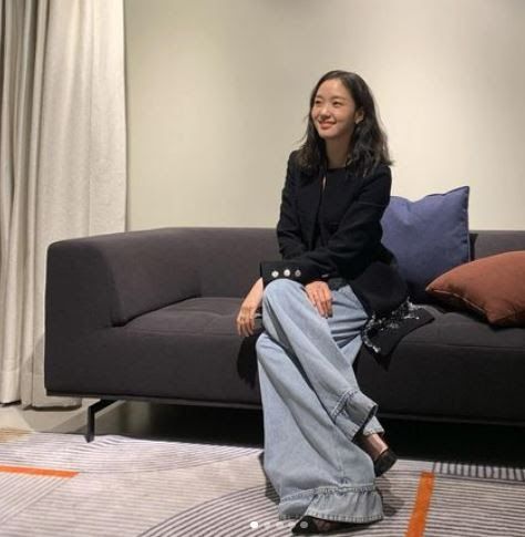 작은아씨들 김고은의 사복패션은? Kim Go Eun Style, Kim Go Eun, 가을 패션, Casual Style Outfits, Fall Wardrobe, Casual Style, My Girl, Autumn Fashion, Style Inspiration