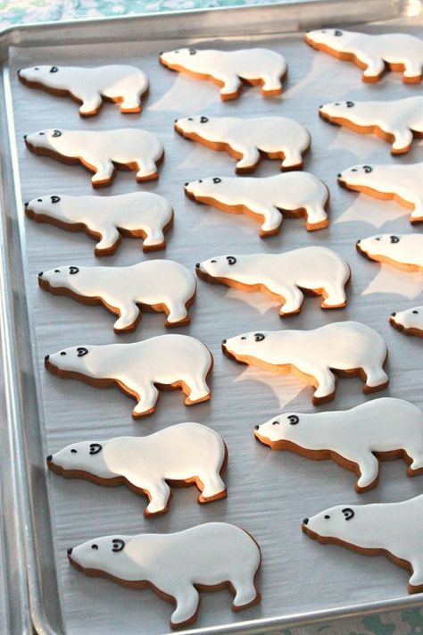 Bear Biscuits, Polar Bear Cookies, Hannah Elise, Food Christmas, Winter Cookie, Cookies Baking, Bear Cookies, Bear Christmas, Cookies Christmas