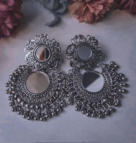 Rings And Earrings Aesthetic, Silver Jewelry Aesthetic Indian, Beautiful Earrings Indian, Jumkas Silver, Indian Jhumka Aesthetic, Earrings Aesthetic Indian, Fancy Earrings Classy, Stylish Earrings Unique, Fancy Earrings Fashion