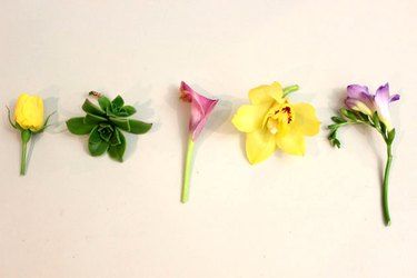 Make A Boutonniere, Diy Wrist Corsage, Diy Boutonniere, How To Tie Ribbon, Flower Chandelier, Corsage Prom, Popular Flowers, Cymbidium Orchids, Floral Tape