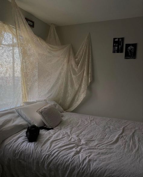 Lace Ceiling Draping, White Lace Curtains Bedroom, Fabric On Ceiling Bedroom, Lace Room Decor, Lace Bedroom Decor, Curtains Over Bed, Dorm Room Canopy, Lace Canopy Bed, White And Cream Bedroom