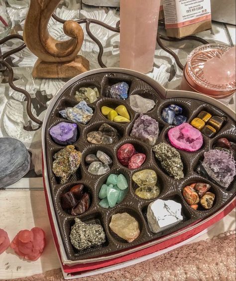 Crystal Chocolate Box Heart, Chocolate Box Heart, Goblincore Aesthetic, Crystal Vibes, Crystal Aesthetic, Crystal System, Spiritual Crystals, Pretty Rocks, Dream Gift