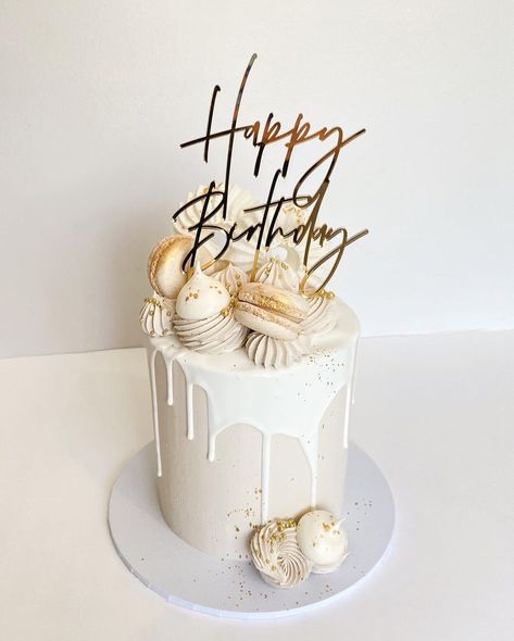 Birthday Cake Woman Simple, 21st Birthday Cake Neutral, Neutral Birthday Cake Ideas, Neutral Color Birthday Cake, Tan Birthday Cake, Gender Neutral Birthday Cake, Neutral Cake Ideas, Boujee Cake, Beige Birthday Cake