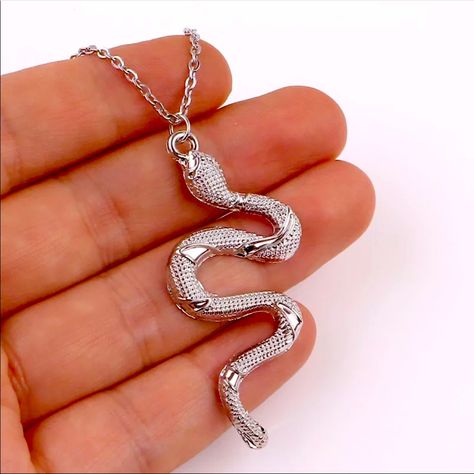 Snake necklace silver