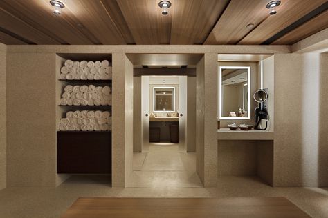 Changing room Pool Changing Room Ideas, Locker Room Bathroom, Pool Changing Room, Spa Party Ideas, Royal Bathroom, Locker Designs, Cafe Royal, Spa Interior Design, David Chipperfield