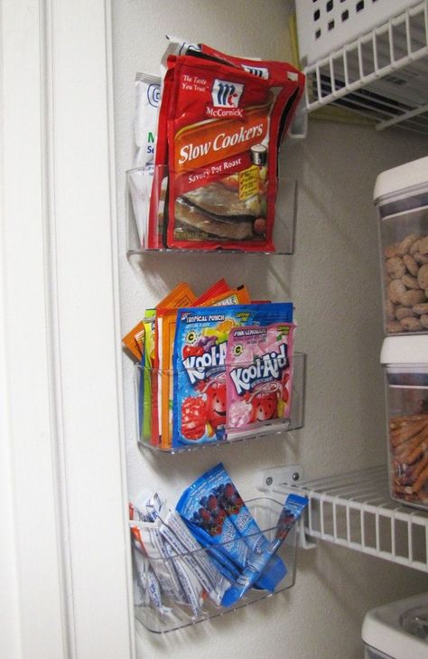 5 Smart & Inexpensive Ways to Store More in Your Pantry — Organizing Tips from The Kitchn Small Kitchen Organization, Hemma Diy, Decor Ikea, Ideas Para Organizar, Kitchen Organization Diy, Organisation Hacks, Diy Casa, Organizing Hacks, Diy Small