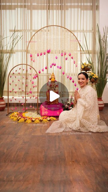 Indian Pooja Decoration Ideas, Backdrop For Pooja At Home, Mandir Backdrop Design, Ganesh Pooja Decoration Ideas At Home, Mandir Decoration For Diwali, Mandir Flower Decoration, Ganpati Mandap Decoration At Home, Ganesh Chaturthi Backdrop, Lakshmi Decoration At Home