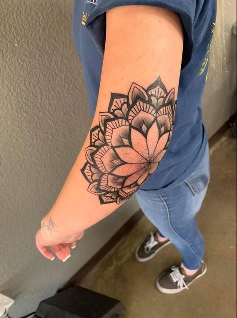 Mandela Tattoo On Elbow, Mandala Tattoo Elbow Woman, On The Elbow Tattoo, Elbow Tattoos Ideas, Women’s Elbow Tattoo Ideas, Floral Tattoo Elbow, Mandela Tattoo Elbow, Woman Elbow Tattoo, Women’s Elbow Tattoos