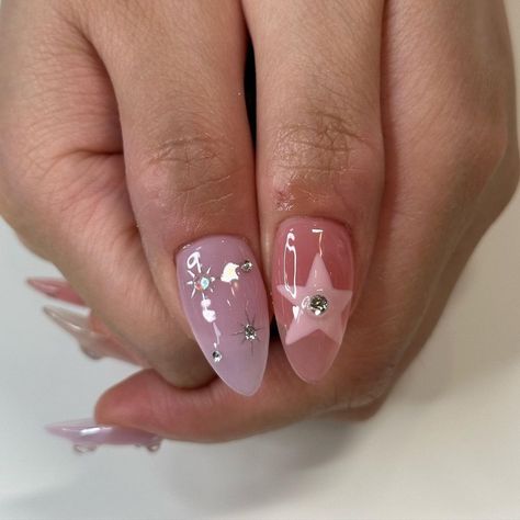 Purple And Pink Nails Design, Pink And Purple Nails Acrylic, Purple Gel X Nails, Coachella Nails Ideas, Douyin Nails Almond, Purple Pink Nails, Pink Purple Nails, Trendy Classy Nails, Pink And Purple Nails