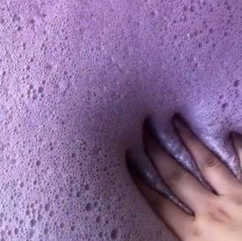 Purple #slime Purple Slime Aesthetic, Thanos Aesthetic, Purple Slime, Stim Gifs, Pretty Slime, Slimes Girl, Satisfying Things, Amity Blight, Glitter Slime