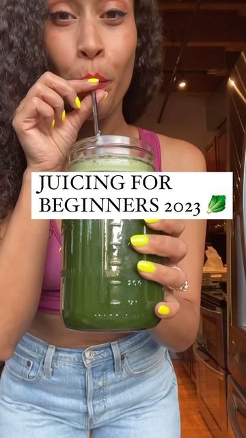 Juicing With A Vitamix Blender, Jen Jones Juicing, Green Juice Recipes For Beginners, The Jen Jones, Jen Jones Plant Based, Batch Juicing Recipes, Spinach Juice Recipes, Juicing Storage, Batch Juicing