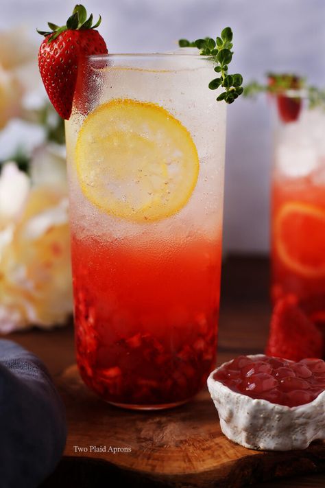 Sparkling Strawberry Lemonade, Strawberry Boba, Boba Recipe, Macerated Strawberries, Plaid Apron, Bubble Tea Recipe, Lemon Soda, Lemon Syrup, Strawberry Lemon