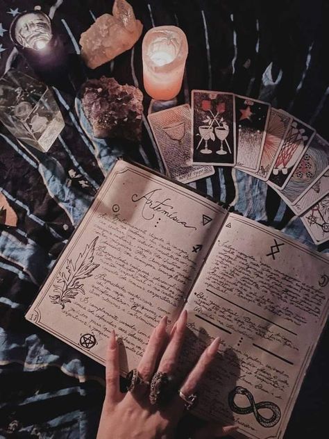 Arte Occulta, Kalender Design, Witch Room, Witch Core, Magic Aesthetic, Love Tarot, Season Of The Witch, Sanya, Beltane