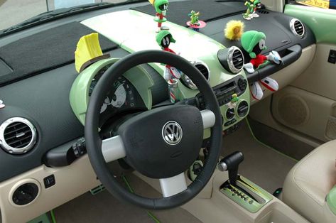 Post your Interior Mods! - NewBeetle.org Forums New Beetle Interior Ideas, Vw New Beetle Interior, Vw Beetle Interior Accessories, Volkswagen Beetle Interior Decor, Beetle Car Aesthetic Interior, Beetle Car Interior, Volkswagen Beetle Aesthetic Interior, Convertible Accessories, Vw Beetle Accessories