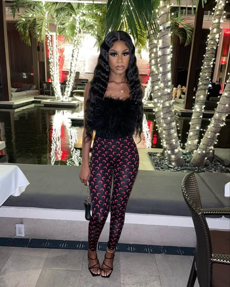 Valentine’s Day Outfit Ideas Black Women, Heal Outfits, Birthday Pants Outfit, Cute Birthday Outfits Black Women, 19th Birthday Outfit, Designer Fits, Fly Fits, Birthday Outfit For Women, Birthday Fits