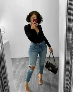 Elegante Casual, Night Out Outfit, Elegantes Outfit, Looks Style, Mode Inspiration, Outfits Casuales, Cute Casual Outfits, Simple Outfits, Ripped Jeans