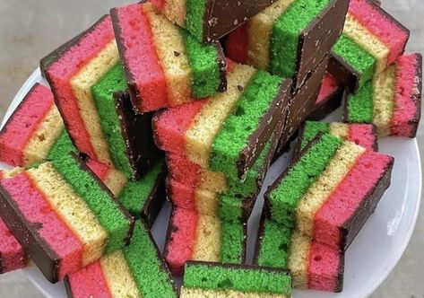 Healthy Lemon Desserts, Lemon Desserts Healthy, 7 Layer Cookies, Rainbow Cookies Recipe, Lemon Desserts Easy, Italian Rainbow Cookies, Batch Baking, Rainbow Cookie, Almond Macaroons