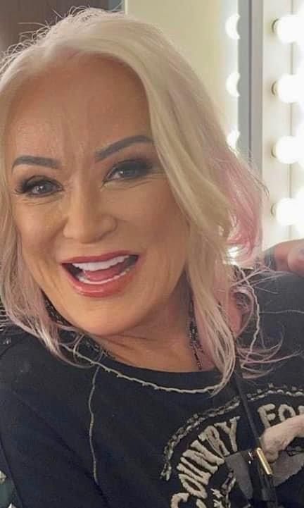 Tanya Tucker Pictures, Tanya Tucker, Country Singers, Country Music, Singers, Blonde Hair, Blonde, Music, Hair