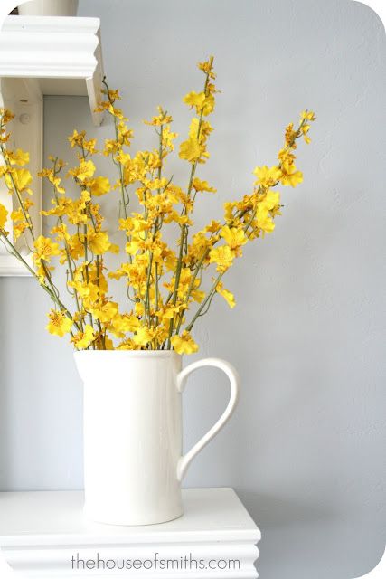 Used flowers very similar in a mike glass vase for our Spring Mantel//Spring flowers in a white pitcher.....nice.... Bedroom Yellow, White Pitcher, Yellow Room, Yellow Decor, Yellow Bedroom, Yellow Home Decor, Yellow Kitchen, Yellow Aesthetic, Gardening Supplies