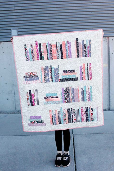 Book Quilt Pattern Book Quilt Pattern, Quilt Block Pattern, My Sewing Room, Book Quilt, Quilt Patterns Free, Scrap Quilts, Mixing Fabrics, Custom Embroidery, Pattern Blocks