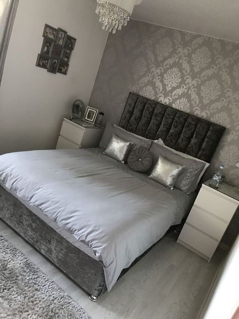 Made Bed, Silver Bedroom, Grey Bedroom, Woman Bedroom, Master Bedrooms Decor, Wallpaper Bedroom, Dream Rooms, Dream Bedroom, Design Case