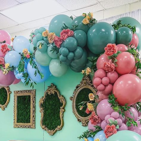 TheTayraPerezProject on Instagram: "ENCHANTED FOREST Balloon Backdrop for a super cool 8th grade dance. Can you guess the balloon colors?   . . . . #birthdayballoons #enchantedforest #partyideas #balloonarch  #atlantaballoons #balloonstyling #balloonartist #balloongarland #balloons #balloonbackdrop #theeventcollectivex #balloonsatlanta #atlantaballoonstylist #balloonstylist" Enchanted Forest Balloon Arch, Enchanted Forest Prom, Enchanted Forest Birthday, Balloon Colors, 8th Grade Dance, Forest Birthday, Graduation Year, Balloon Backdrop, Grad Party