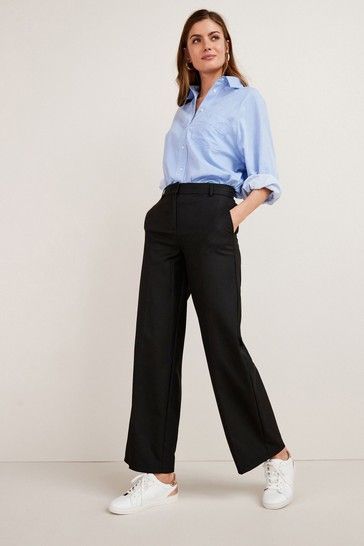 Black Wide Leg Trousers Outfit, Wide Leg Black Pants Outfit, Flared Trousers Outfit, Black Wide Leg Pants Outfit, Wide Leg Pants Outfit Work, Tailored Pants Outfit, Black Trousers Outfit, Wide Pants Outfit, Wide Leg Trousers Outfit