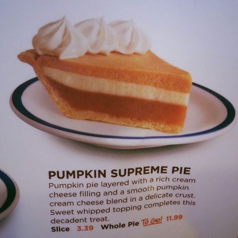 Pumpkin Supreme Pie from Bob Evans Bob Evans Pumpkin Supreme Pie Recipe, Pumpkin Supreme Pie Recipe, Pumpkin Supreme Pie, Dream Pie Recipe, Bob Evans Recipes, Salsa Easy, Dessert Pumpkin, Bob Evans, Pumpkin Pie Recipe