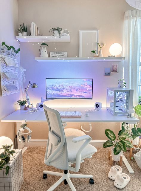 Gaming Desk Set Up, Desk Setup Bedroom, Desk Set Up, Set Up Ideas, Dream Setup, Home Office White, Desk Aesthetic, Gamer Setup, Cool Dorm Rooms