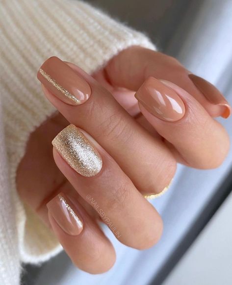 Rose Gold Nails Design, Nails With Gold, Milky Nails, Gold Nail Designs, Gold Glitter Nails, Nagel Tips, October Nails, Beige Nails, Valentine Nails