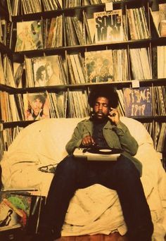 Questlove and his record collection Lee Jordan, Photographie Indie, Arte Do Hip Hop, Real Hip Hop, Neo Soul, Rock N’roll, Tableau Art, I'm With The Band, Record Players