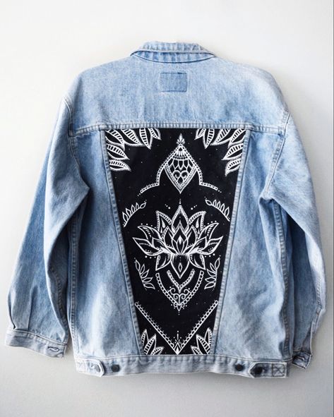 Hand painted denim jacket by Shaky Bones Co. Denim Jacket Design Ideas Paint, Denim Jacket Back Design, Custom Jacket Paint, Denim Painting Jeans, Diy Denim Jacket Paint Ideas, Custom Denim Jacket Paint, Hand Painted Denim Jacket Art, Denim Jacket Painting, Denim Jacket Painted