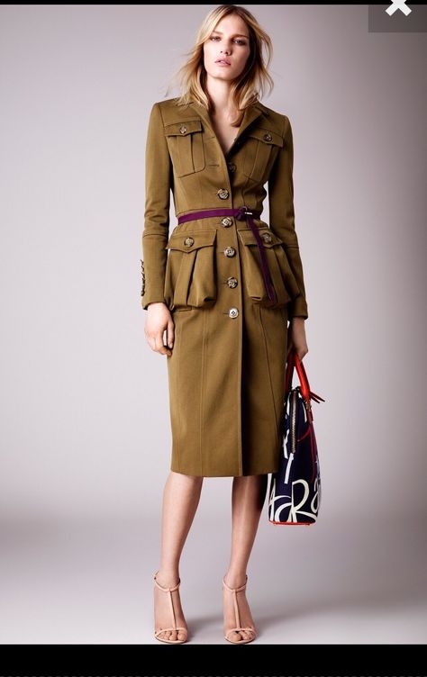 Burberry Moncler Jacket, Burberry Prorsum, Uniform Fashion, Safari Style, 가을 패션, 2015 Fashion, Looks Style, Trench Coats, Military Fashion