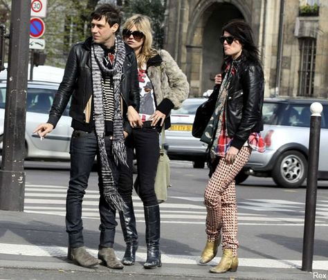 Jaime Hince, Kate Moss, Alison Mosshart Jamie Hince, Alison Mosshart, Moss Wedding, Kate Moss Style, Alexa Chung Style, 2000s Outfit, Rockstar Aesthetic, Hair Magazine, Fashion Photography Inspiration