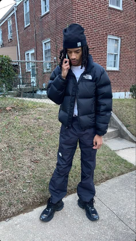 Uk Winter Streetwear, Philly Style Outfits, Outfit Ideas To Go To The Movies, Dmv Outfit Ideas Men, B23 Dior Outfit Men, Big Drip Outfit Men, Uk Mens Fashion Streetwear, Men’s Fall Outfits, Philly Outfits