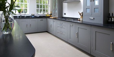 5 Advantages of Black Granite Worktops Black Granite Countertops Kitchen, Dark Granite Countertops, Black Granite Kitchen, Black Kitchen Countertops, Granite Worktops, Dark Grey Kitchen, Black Granite Countertops, Black Countertops, Granite Countertops Kitchen