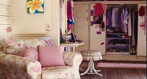 Claire brown’s room in aquamarine Aquamarine Bedroom, Aquamarine Room, Brown Room Aesthetic, Beach Aesthetic Bedroom, Y2k Childhood, Tropical Y2k, 2000s Room, Tropical Core, Brown Room