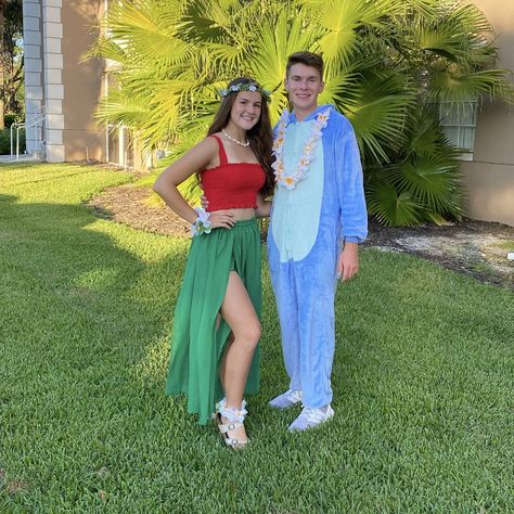 Halloween Costumes Lelo And Stitch, Lelo And Stitch Couple Costume, Kilo And Stitch Costume, Lilo And Stitch Couple Costume, Lilo And Stitch Costume Couple, Lilo And Stick Costume, Lelo And Stitch Costumes, Lilo Y Stitch Disfraz, Lilo Halloween Costume