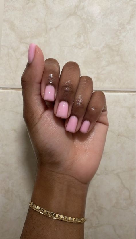 Nails Shallec Ideas, Polished Nails Natural, Nurse Friendly Nails, Pink Sns Nail Designs, Short Nail Biab, Natural Nail Inspo Short Design, Overlay Nails Ideas, Baby Pink Dip Nails, Manicure Ideas Natural Nails