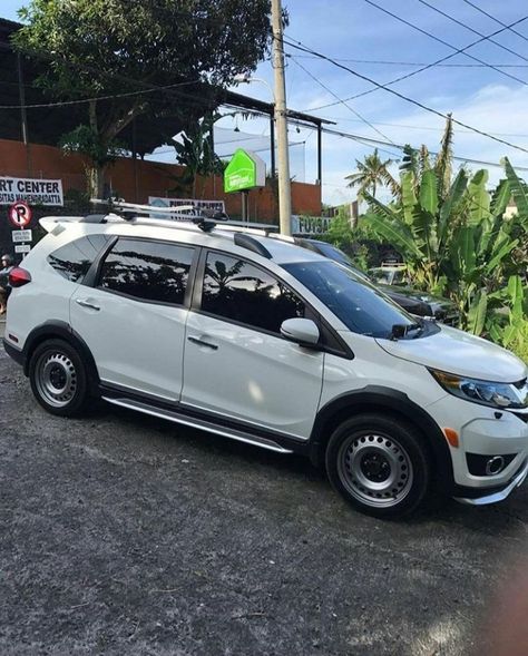 Honda BRV IDM Honda Brv, Car Door, Mockup, Suv Car, Suv, Indonesia, Media, Vehicles, Van