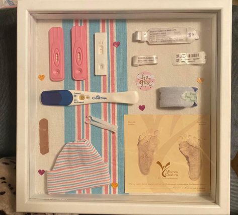 Newborn Box Frame, Newborn Hospital Keepsake, Newborn Memory Box Ideas, Newborn Keepsake Ideas Diy, Baby Shadow Box Boy, Baby Memories Ideas, Newborn Memory Ideas, Shadow Box Ideas Baby, Newborn Shadow Box Ideas