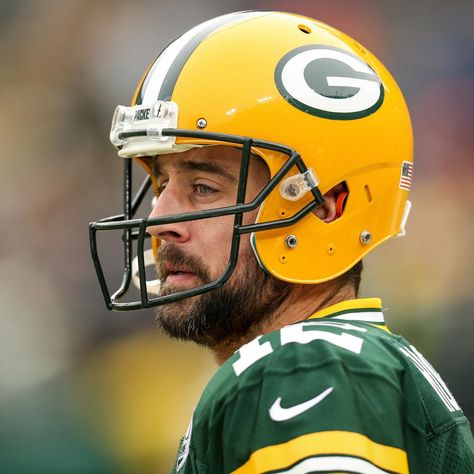 Aaron Rodgers said during an appearance on the Wilde and Tausch radio show that he played during the 2018 season with a tibial plateau fracture and sprained MCL (h/t Ryan Wood ... http://www.heysport.biz/index.html Tibial Plateau Fracture, Lebron Kobe Jordan, Bleacher Report, Sports Celebrities, Jordan Basketball, Aaron Rodgers, Sports Injury, Radio Show, Pro Sports